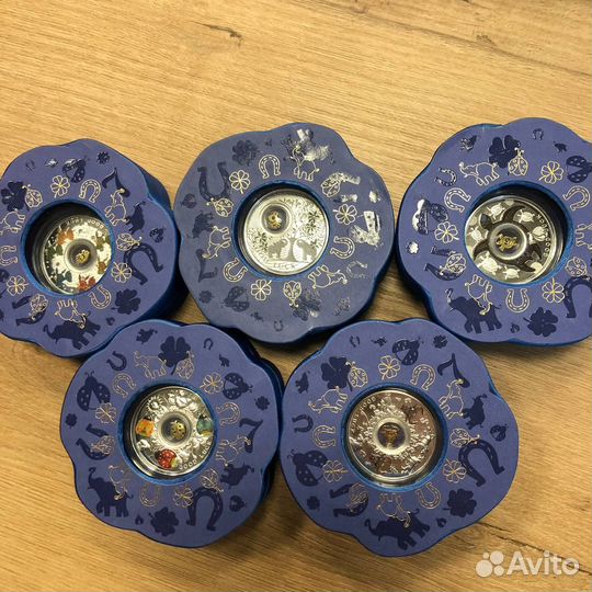 Символы удачи. Серебряные монеты для подарка