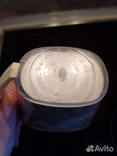 Жестяная банка коробка