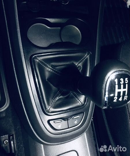 Подстаканник лада веста