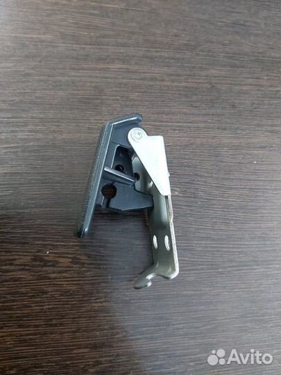 Ручка открывания бензобака Mitsubishi Pajero 4