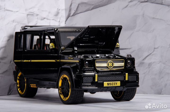 Машинка 22 см Mercedes-Benz G-Класс AMG 65 AMG