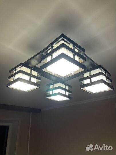 Светильник потолочный