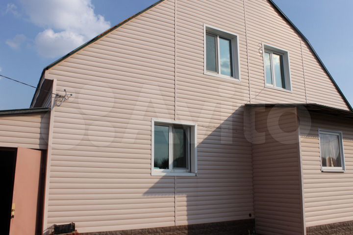 Коттедж 310 м² на участке 15 сот.