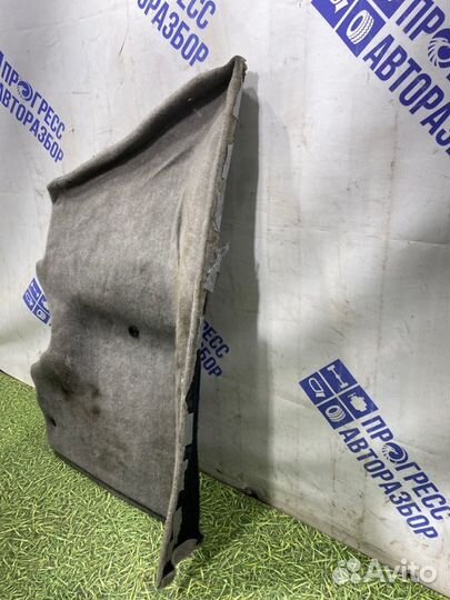 Обшивка багажника левая Bmw E39 седан 2.5 M52 1997