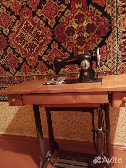 Швейная машинка