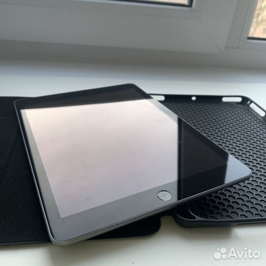 iPad 6 128 wifi aplle pencil procreate