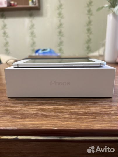 Телефон iPhone 8 plus