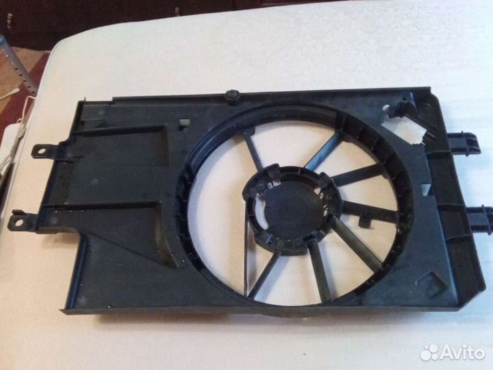 Диффузор вентилятора кондиционера на Datsun