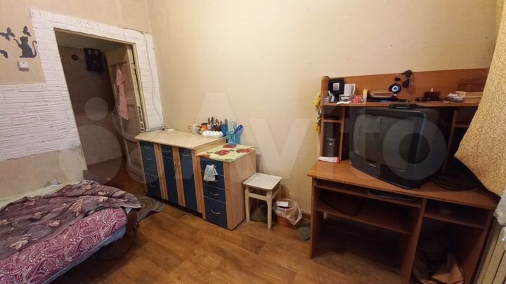 Комната 12 м² в 3-к., 1/5 эт.