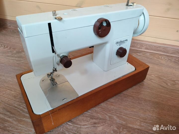 Швейная машинка чайка