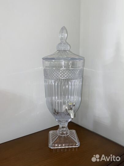 Графин диспенсер с крантиком