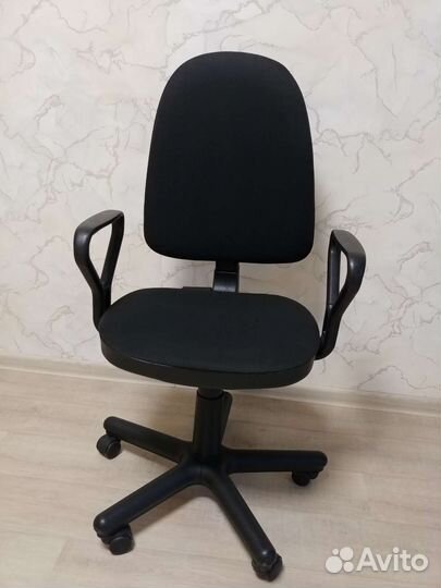 Компьютерное кресло