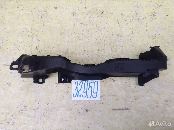 Subaru Legacy Кронштейн переднего Бампера Правый