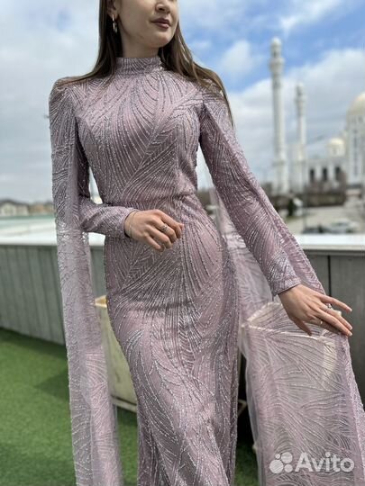 Вечернее платье