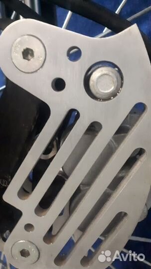 Защита тормозного суппорта