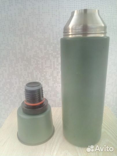 Термос армии Голландии лот-2