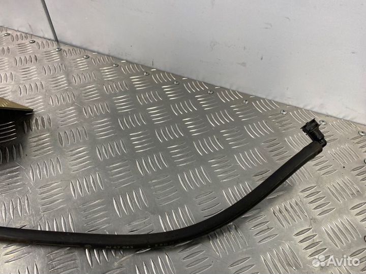 Шланг омывателя фар Mercedes-Benz E-Class W211