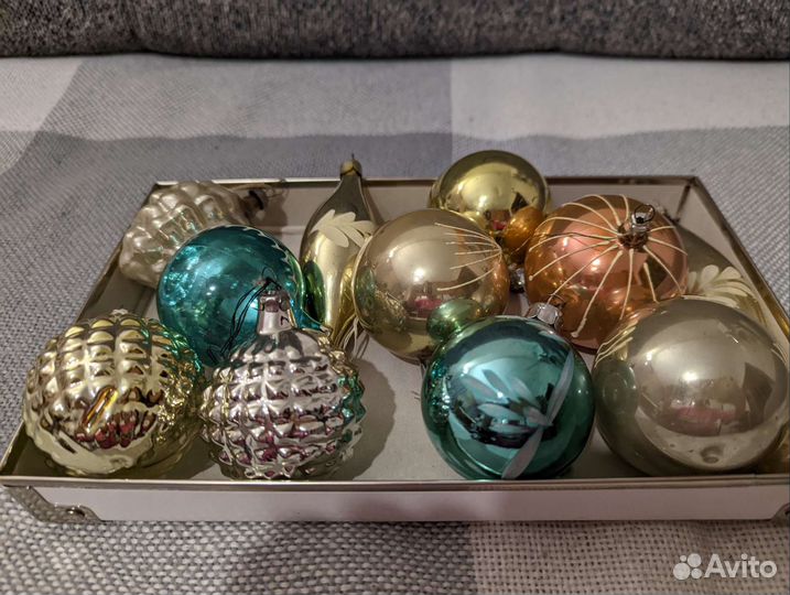 Звезда, бусы, игрушки на ёлку СССР