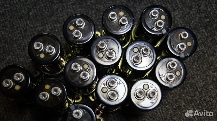 Электролиты epcos - 2200мкф.х 100в. 7шт