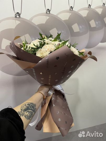 Букет подарок живые цветы диантусы