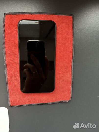 Телефон iPhone xr