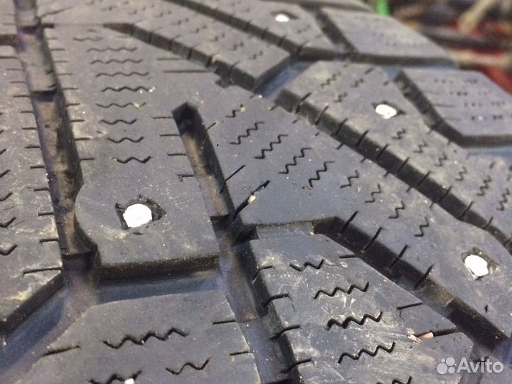 Pirelli Ice Zero 225/50 R17