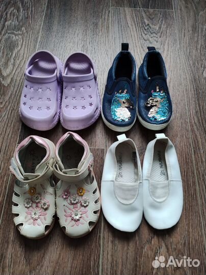 Кросовки, сандали, сабо 27