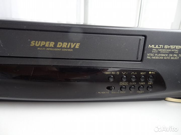 Видеомагнитофон Panasonic