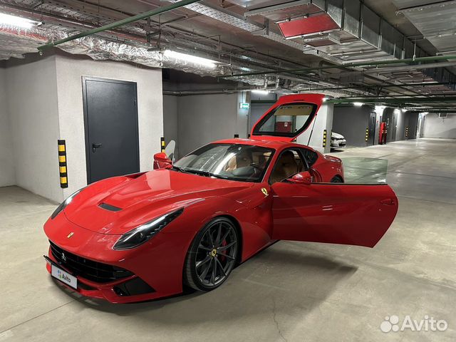 Ferrari F12berlinetta, 2016 объявление продам