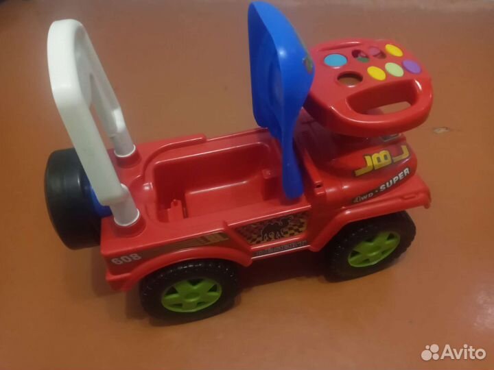 Машинка-каталка