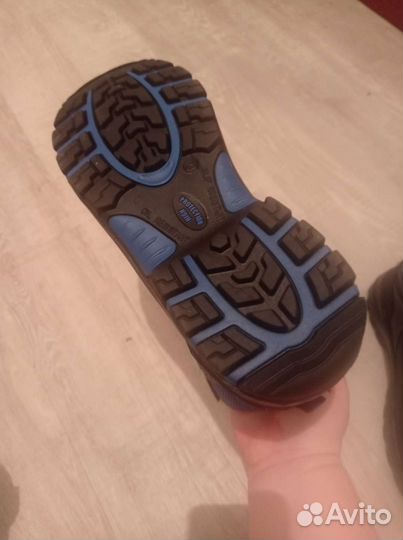 Ботинки мужские 43 размер новые оригинал на весну