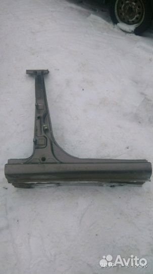 Средняя правая стойка с порогом Лада гранта, калин