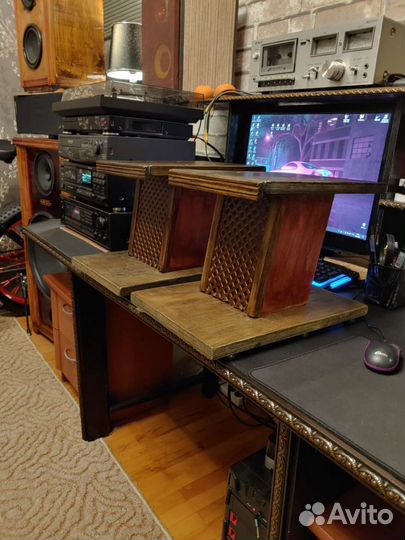 Стойки для акустики 