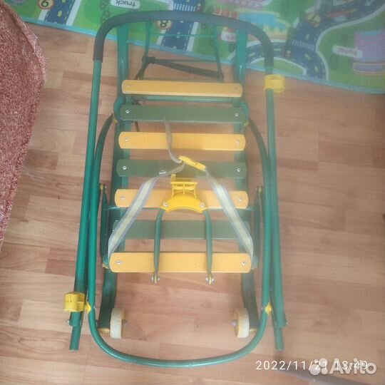 Детские санки с колесами