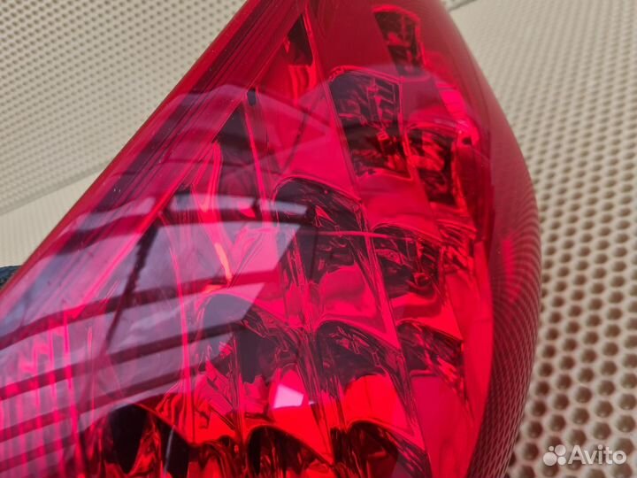 Фонарь в крыло задний правый Infiniti Ex Qx50 J50
