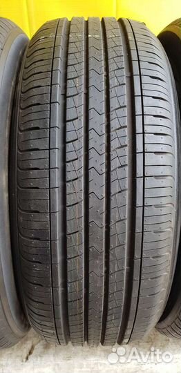 Kumho Solus KH16 215/55 R17 93V