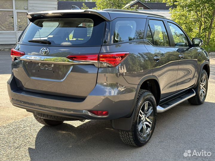 Toyota Fortuner 2.8 AT, 2022, 26 км