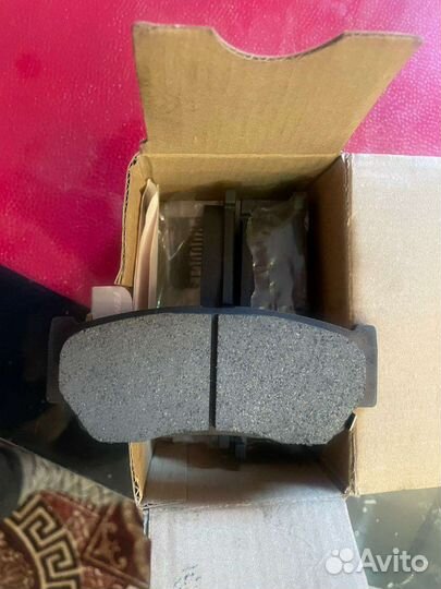 Продаю новые колодки (задние)