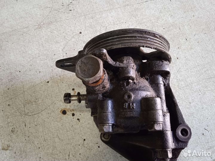 Насос гур Nissan Sunny Ниссан Санни