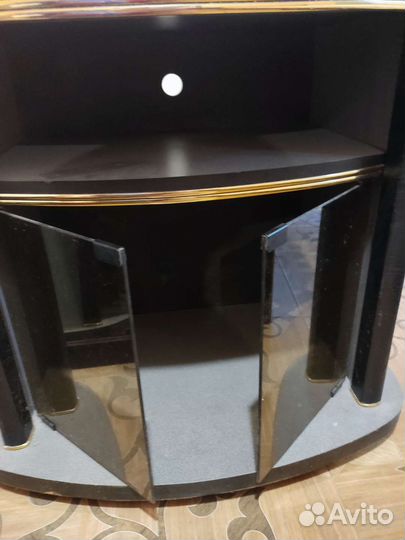 Столик- тумба под телевизор бу