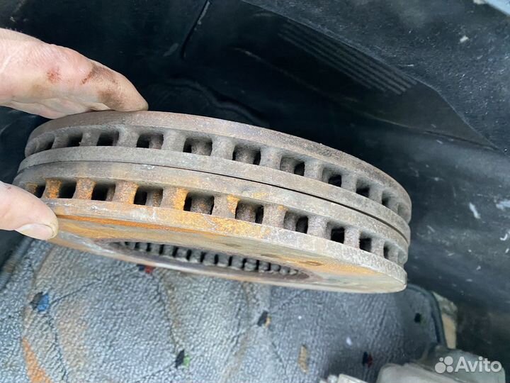 Диски тормозные передние ауди А5 2008 год