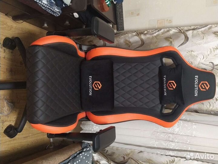 Компьютерное кресло новое