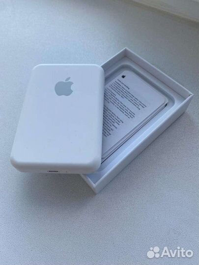 Apple MagSafe battery Pack