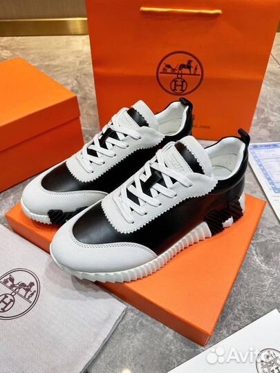 Мужские кроссовки Hermes для динамичных людей