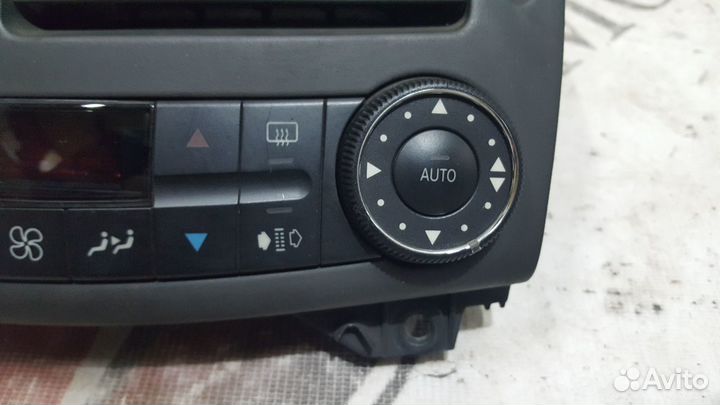 Блок управления климат контролем на Mercedes W211