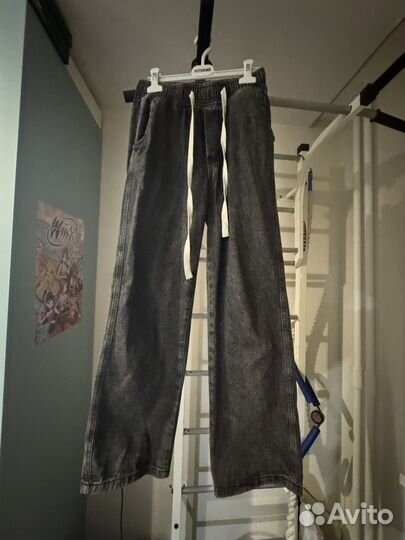 Джинсы серые широкие 42