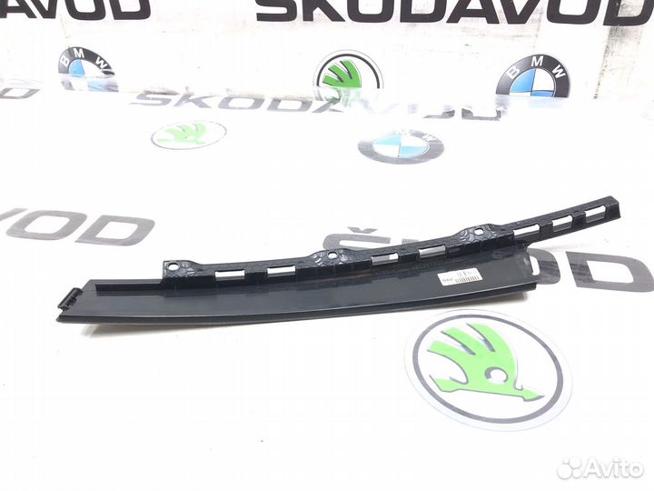 Накладка двери декоративная передняя левая Skoda