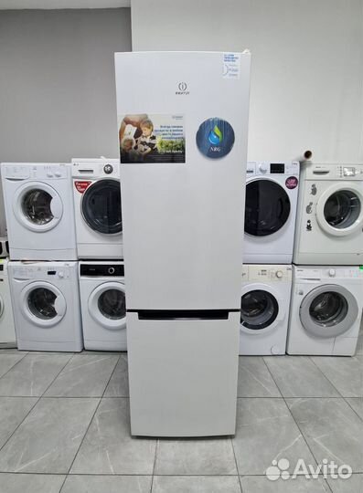 Холодильник бу indesitмодель: DS 4200 W