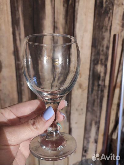 Бокалы под вино, шампанское, чайные пары