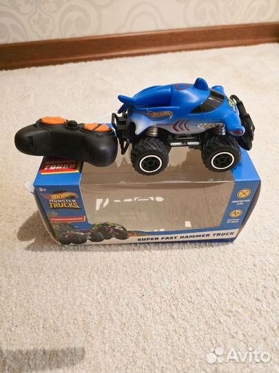Машинка на пульте не работает, монстр трак